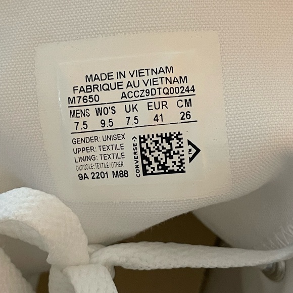 ❌SOLD❌ NWOT Converse All Star Canvas - Picture 2 of 6